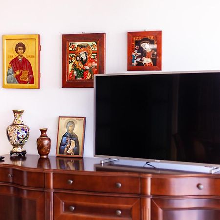 Spacious Apartment In City Centre Iasi Exterior foto