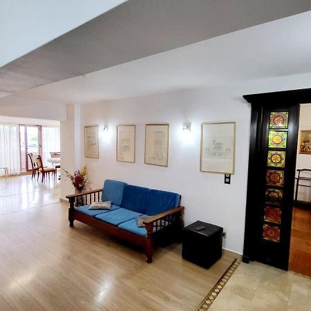 Spacious Apartment In City Centre Iasi Exterior foto
