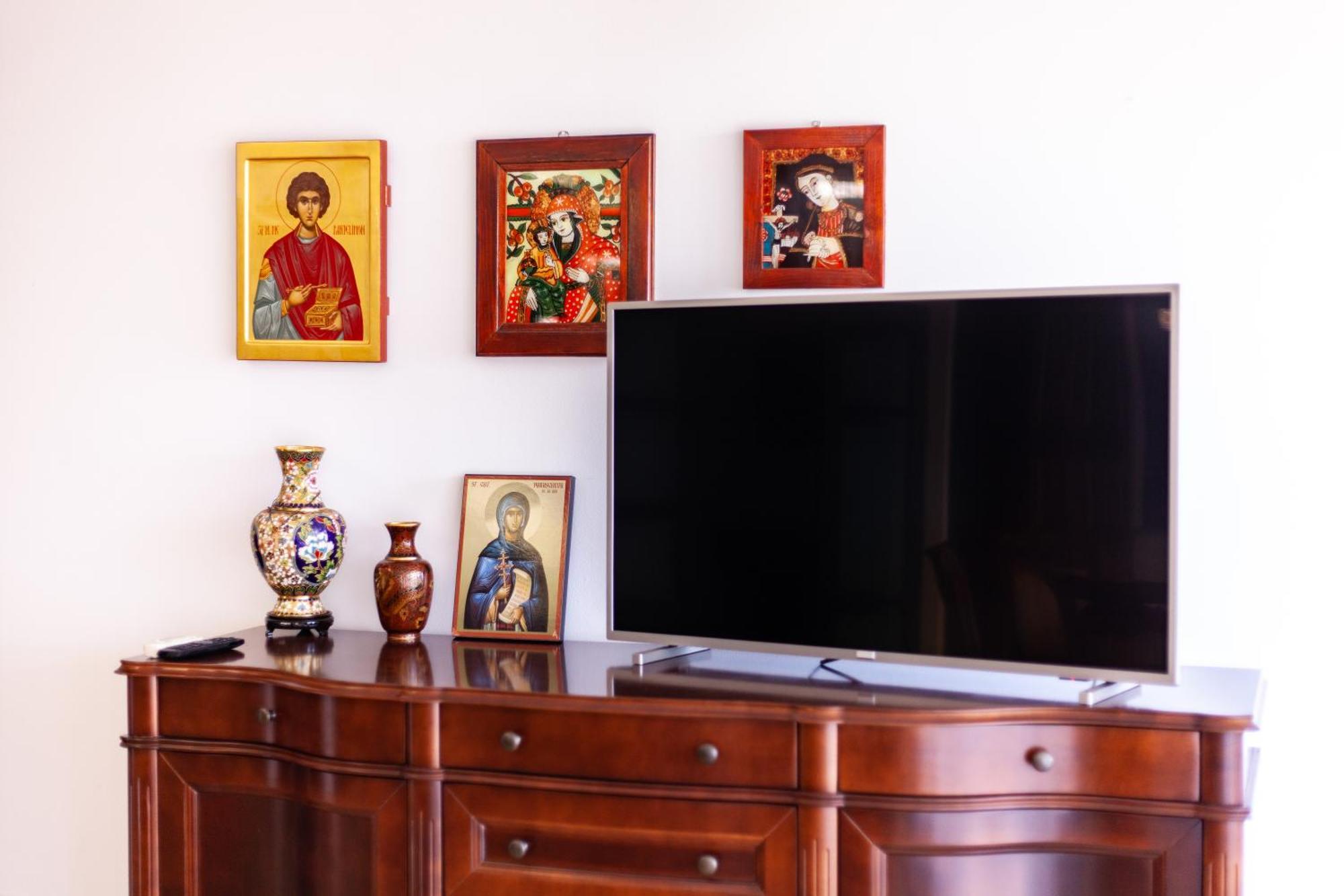 Spacious Apartment In City Centre Iasi Exterior foto