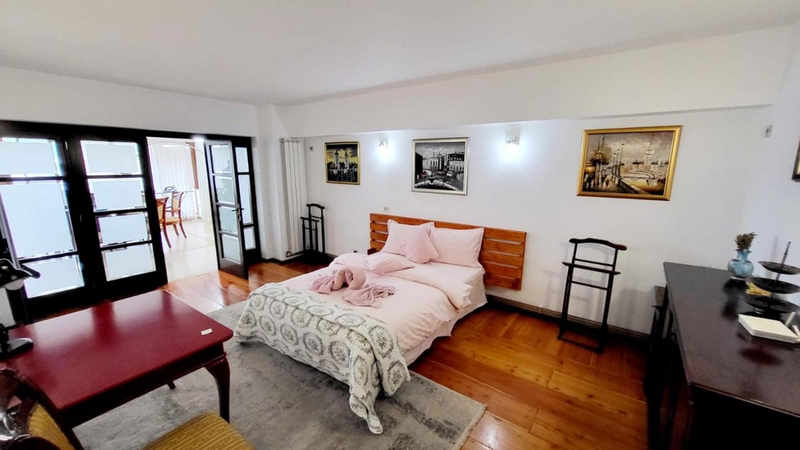 Spacious Apartment In City Centre Iasi Exterior foto